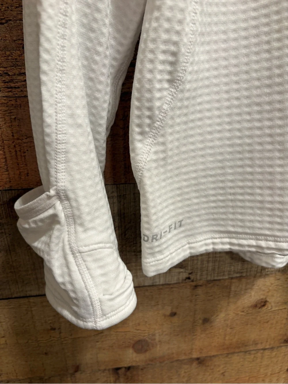 Nike Running Women’s Dri-FIT 1/2 Zip Pullover XL White W041
